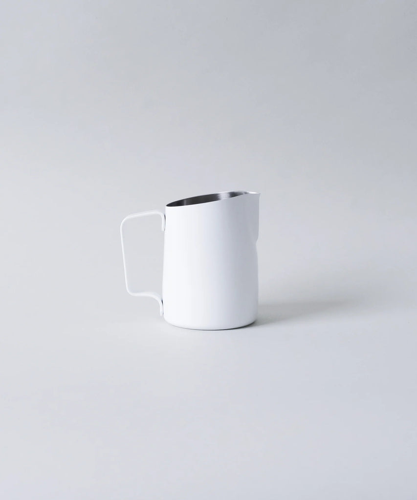 WPM SNOWFALL PITCHER 15 oz WITH NARROW SPOUT